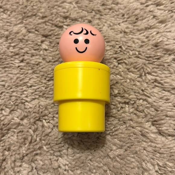 Vintage Fisher Price Yellow Little People Tub Toy Figure - Picture 1 of 4